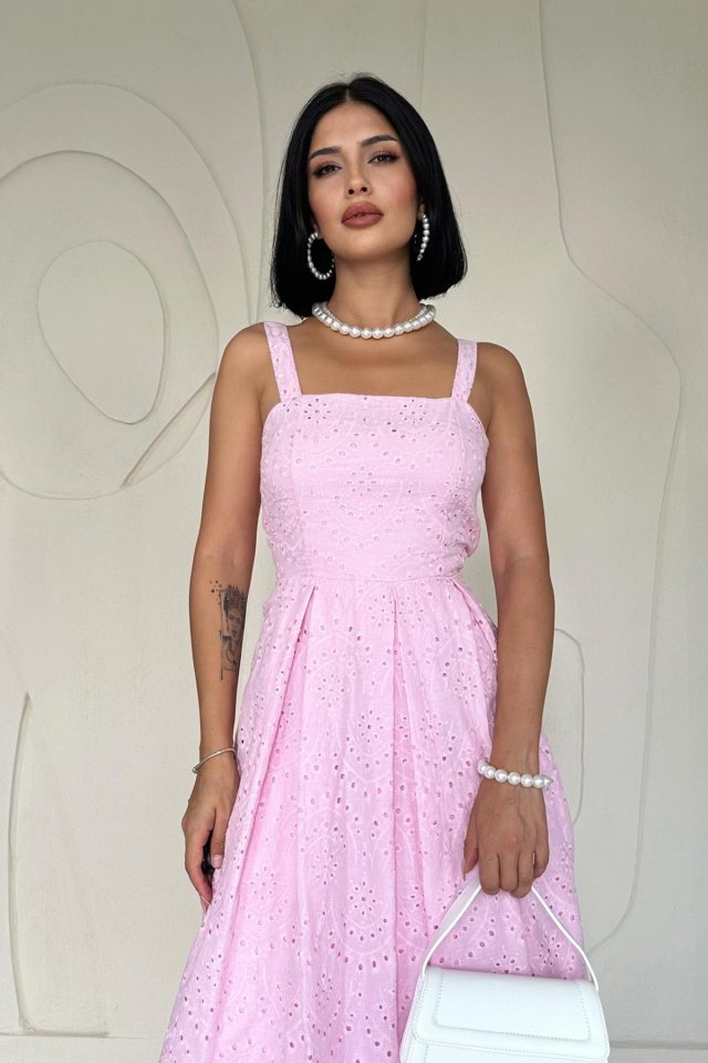 Pembe Askılı Aparatlı Brode Elbise